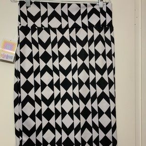 LulaRoe Cassie Pencil Skirt